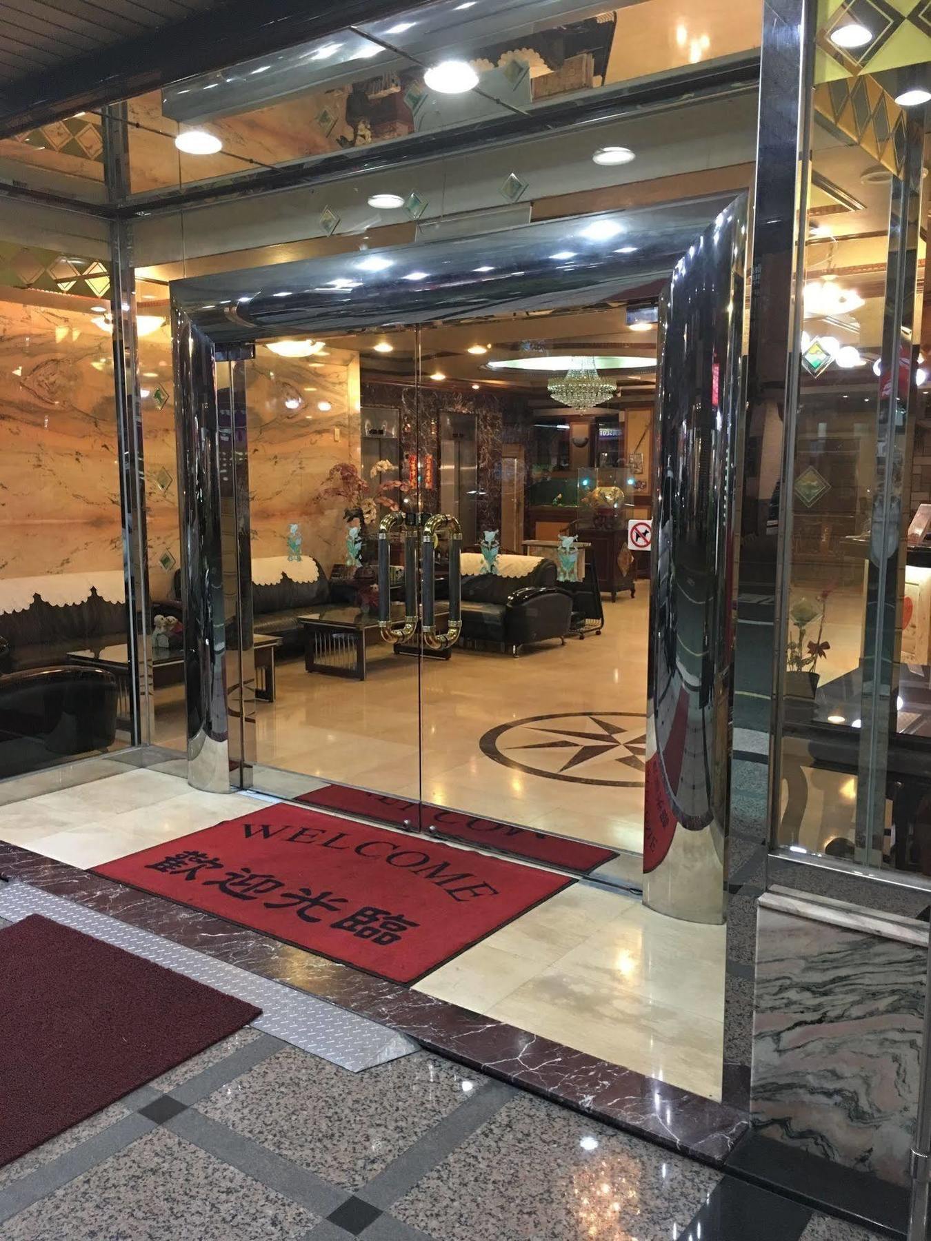 Sunrise Hotel Tainan Exterior foto